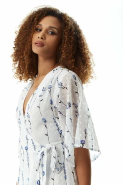 Liquorish Floral Print Midi Wrap Dress In White -Yumi Clothing Shop 3KMPdL4Q 10441