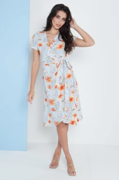 Lilura London Midi Wrap Dress In Blue Floral Print -Yumi Clothing Shop 5vXFG7dI 15703