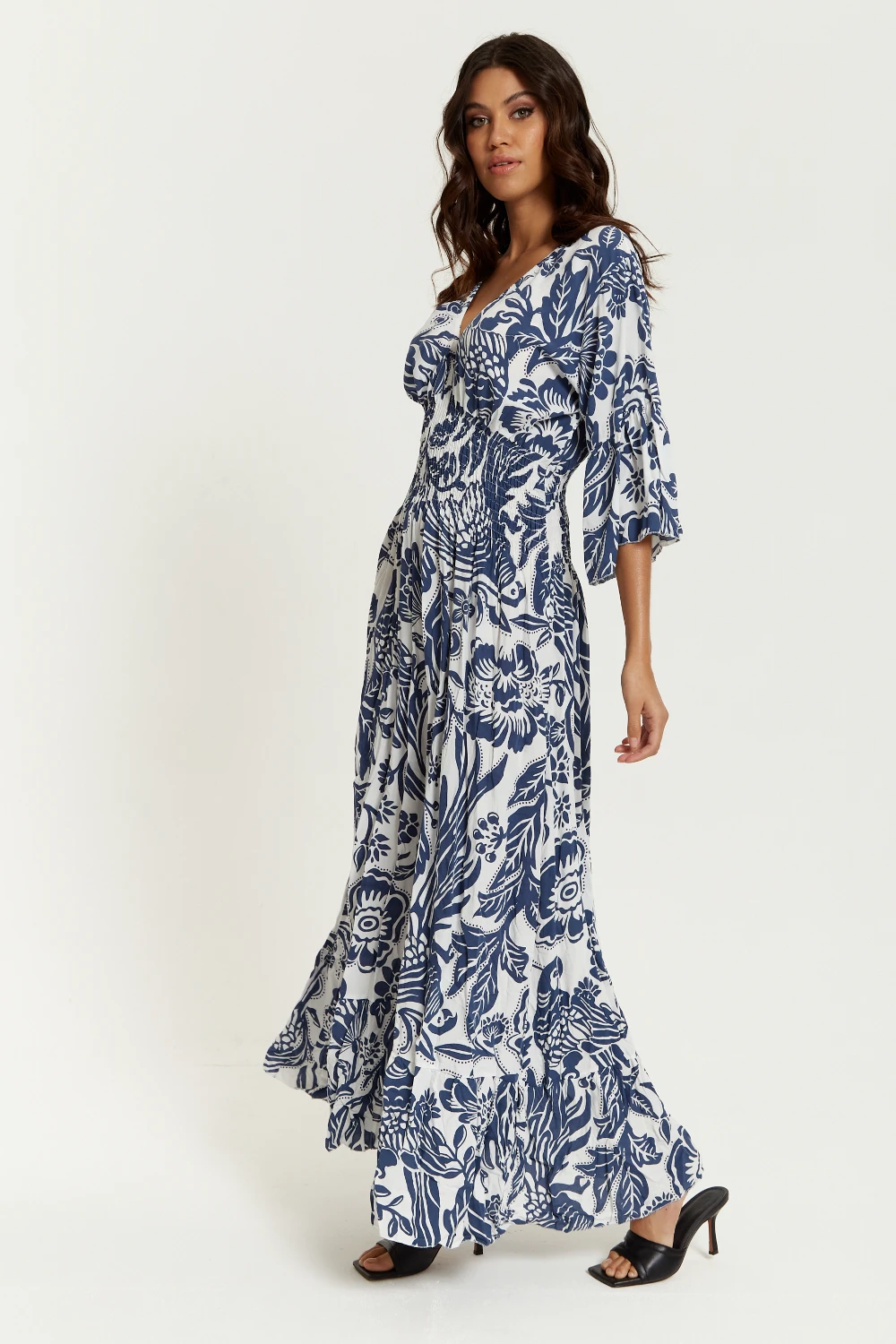 Hoxton Gal Oversized V Neck Detail Floral Print Maxi Dress 2 Hoxton Gal Oversized V Neck Detail Floral Print Maxi Dress - Image 2