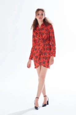 Liquorish Leopard Star Print Mini Dress With Collar -Yumi Clothing Shop 98efRJqy 13824