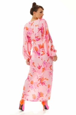 Liquorish Floral Print Maxi Dress In Pink With Sleeve Slits -Yumi Clothing Shop AQbDLD5j 10688