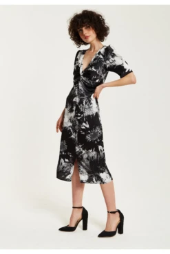 Liquorish Mono Abstract Print Knot Front Midi Dress -Yumi Clothing Shop CrlMuLKG 15661