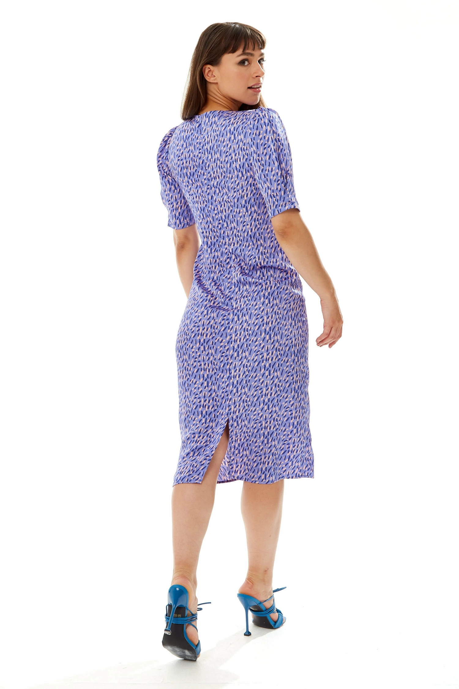 Liquorish Stroke Print Knot Front Dress In Purple 4 Liquorish Stroke Print Knot Front Dress In Purple - Image 4