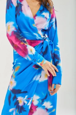 Liquorish Floral Satin Wrap Midi Dress -Yumi Clothing Shop L0KUXpMf 15403