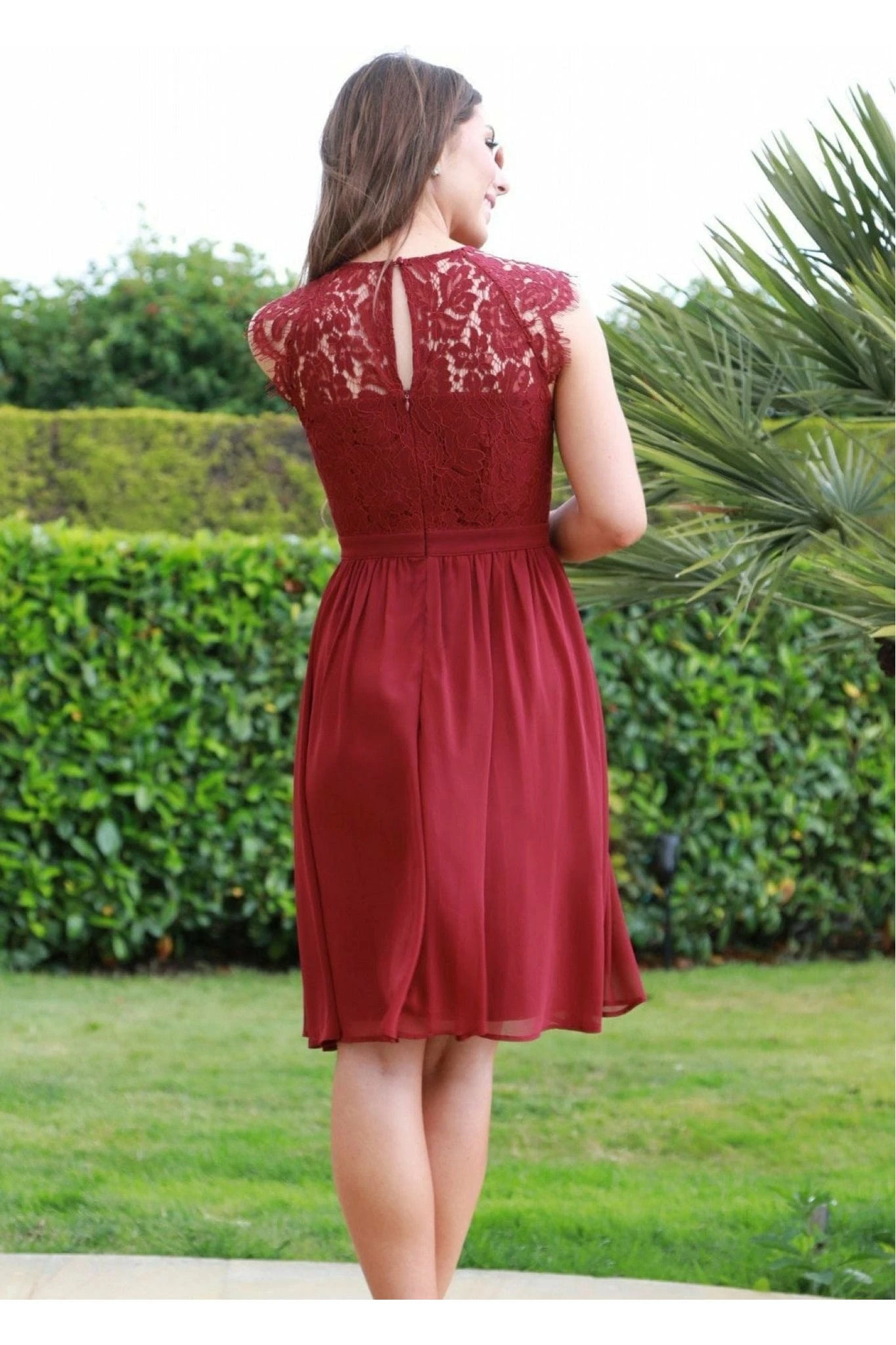 Double Second Red Scallop Edge Sleeveless Lace Dress 4 Double Second Red Scallop Edge Sleeveless Lace Dress - Image 4