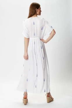 Liquorish White Maxi Beach Dress With Blue Embroidery -Yumi Clothing Shop LGcJOXXx 11721