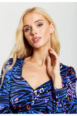 Liquorish Vivid Zebra Print Midi Dress With Front Slit -Yumi Clothing Shop NOM9D8vJ 13003