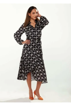 Liquorish Graphic Print Midi Dress In Black & White