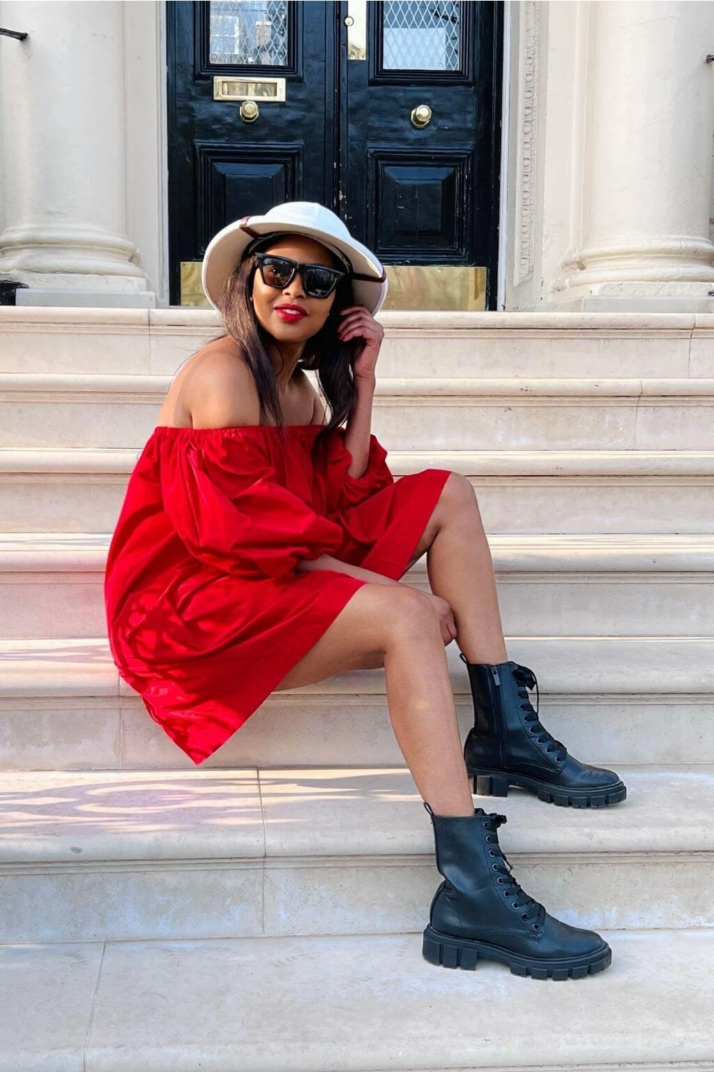 Setsofran London Red Off Shoulder Dress 3 Setsofran London Red Off Shoulder Dress - Image 3