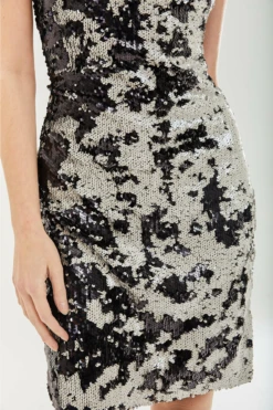 Liquorish Mini Sequin Dress With Open Back -Yumi Clothing Shop QUPcYb5g 8718