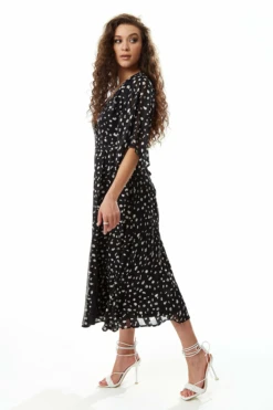 Liquorish Animal Print Midi Wrap Dress In Black And White -Yumi Clothing Shop Y80k4wax 10443