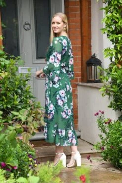 Yumi Green Watercolour Floral Dip Hem Midi Dress -Yumi Clothing Shop j76ifrs1 13359