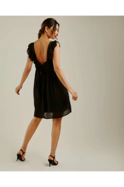 Dusty Pink Ruffled Shoulder Low Neck Smock Dress | Black -Yumi Clothing Shop kCDoKoVY 11565