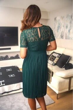 Double Second Green Short Sleeve Lace Pleated Dress -Yumi Clothing Shop kna7hi2s 15214