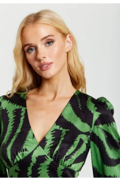 Liquorish Zebra Print Midi Dress In Green And Black -Yumi Clothing Shop n4Zsx7g4 13814