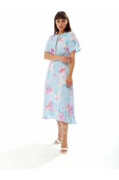 Liquorish Midi Floral Print Dress With Mesh Detail In Blue -Yumi Clothing Shop qaRkpYkJ 10790