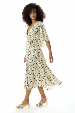 Liquorish Animal Print Midi Wrap Dress In Cream -Yumi Clothing Shop z1x6aHaZ 10442